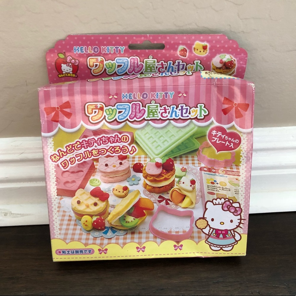 Hello Kitty Waffle Shop Kit